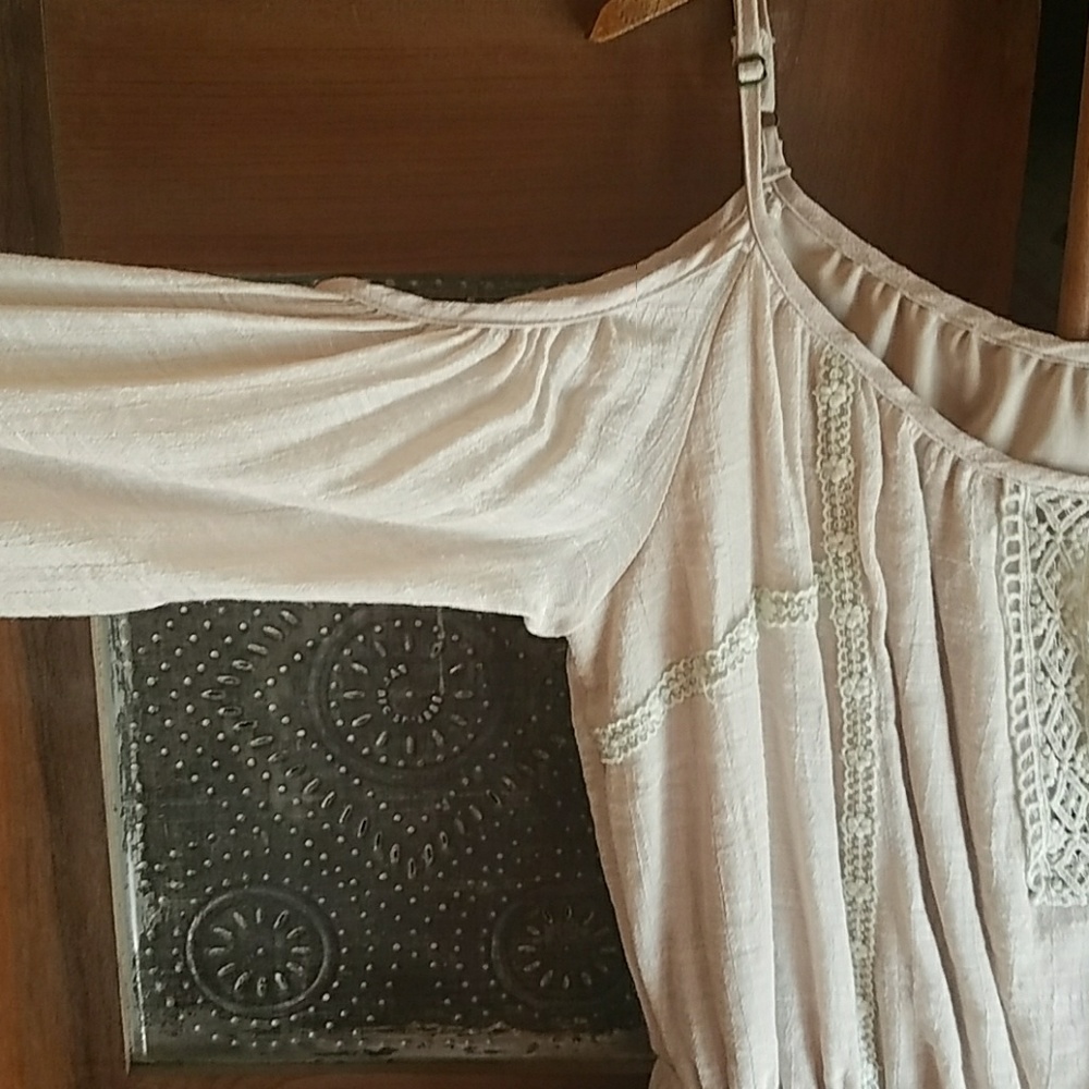 romper - Picture 2 of 4